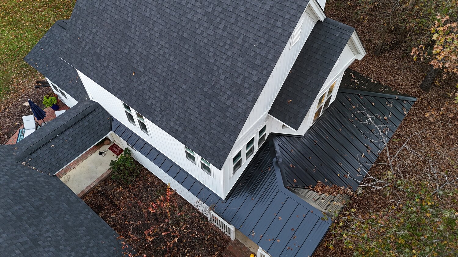 Finished roof by Arthur’s Roofing
