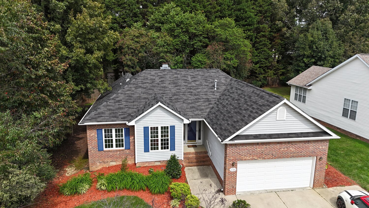 Finished roof by Arthur’s Roofing